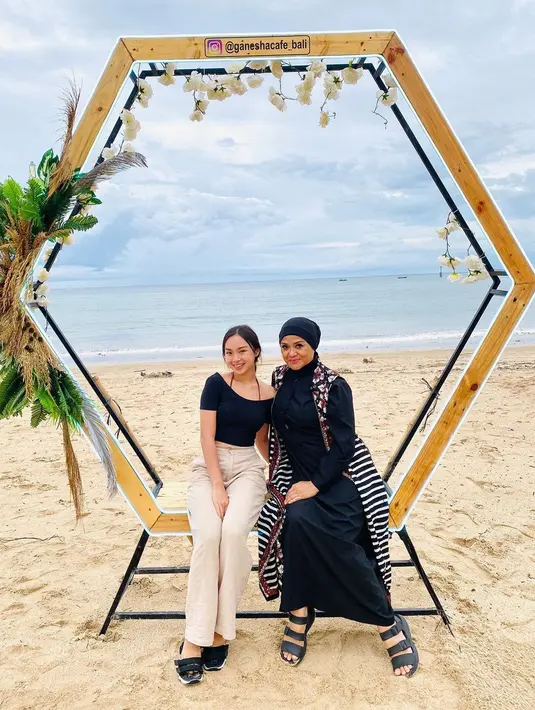 (Instagram/official.bethariasonata)