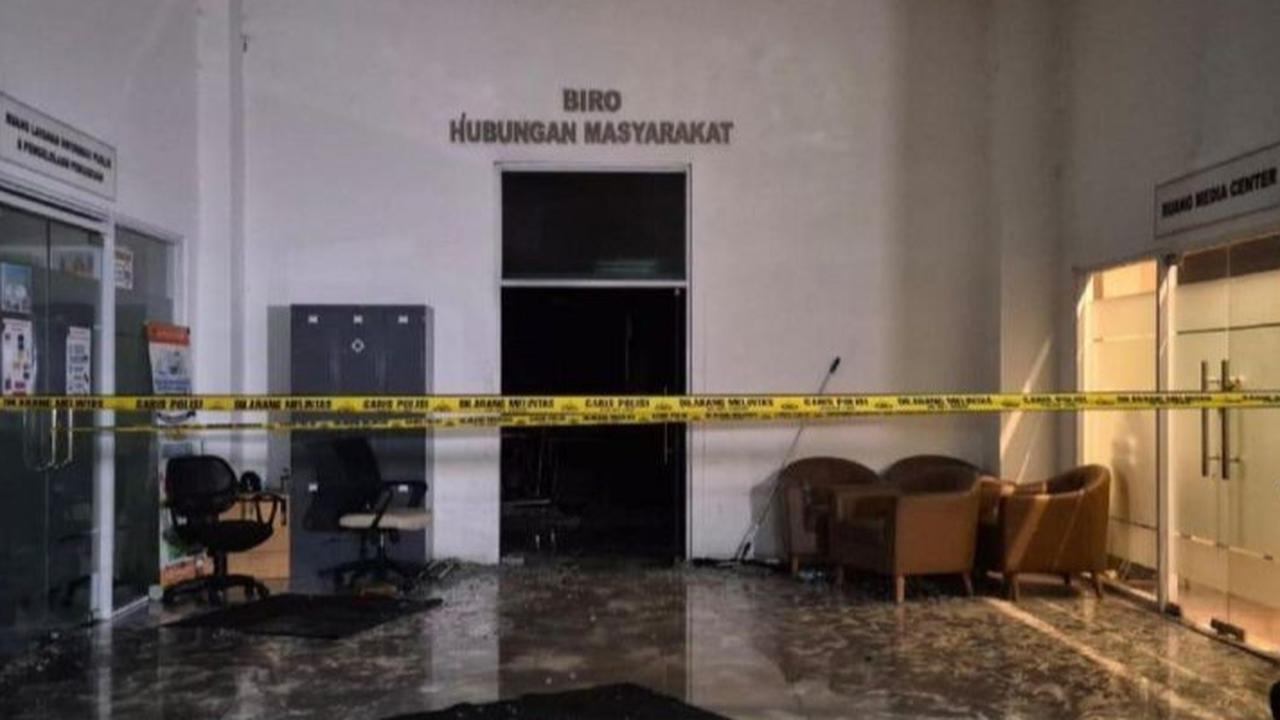 VIDEO: Penampakan Terkini Gedung Kementerian ATR Usai Terbakar, Polisi Bawa Barang Bukti