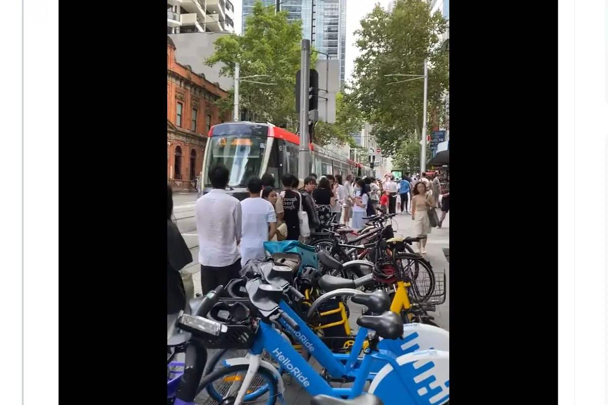 Antrean Mixue mengular di Australia. Dok: Twitter @ulismna