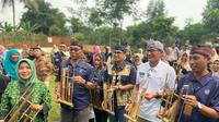 Menteri Pariwisata dan Ekonomi Kreatif, Sandiaga Salahudin Uno di Kampung wisata Keranggan di Kota Tangerang Selatan (Tangsel). (Dok Kemenparekraf)