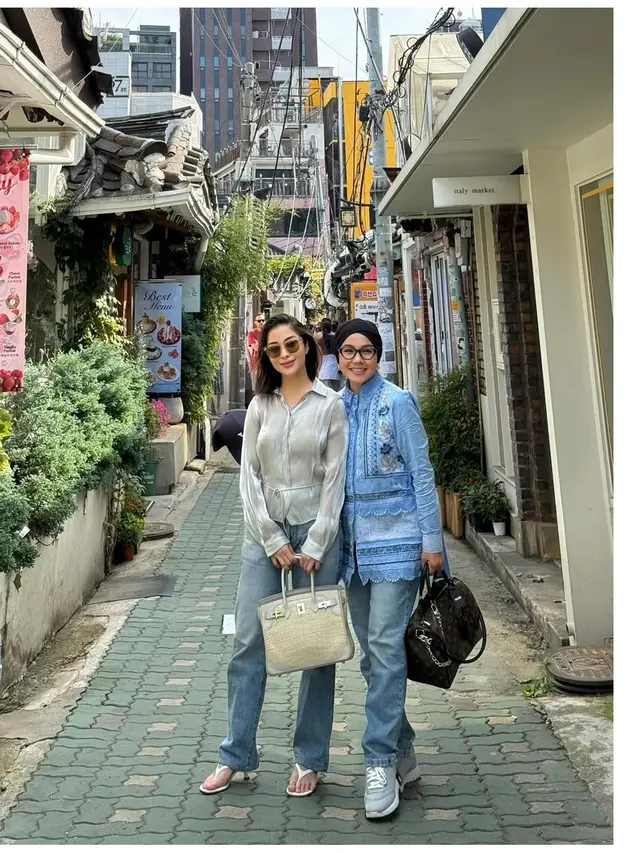 6 Gaya Nikita Willy Liburan di Korea Selatan Bareng Keluarga, Tampil Modis