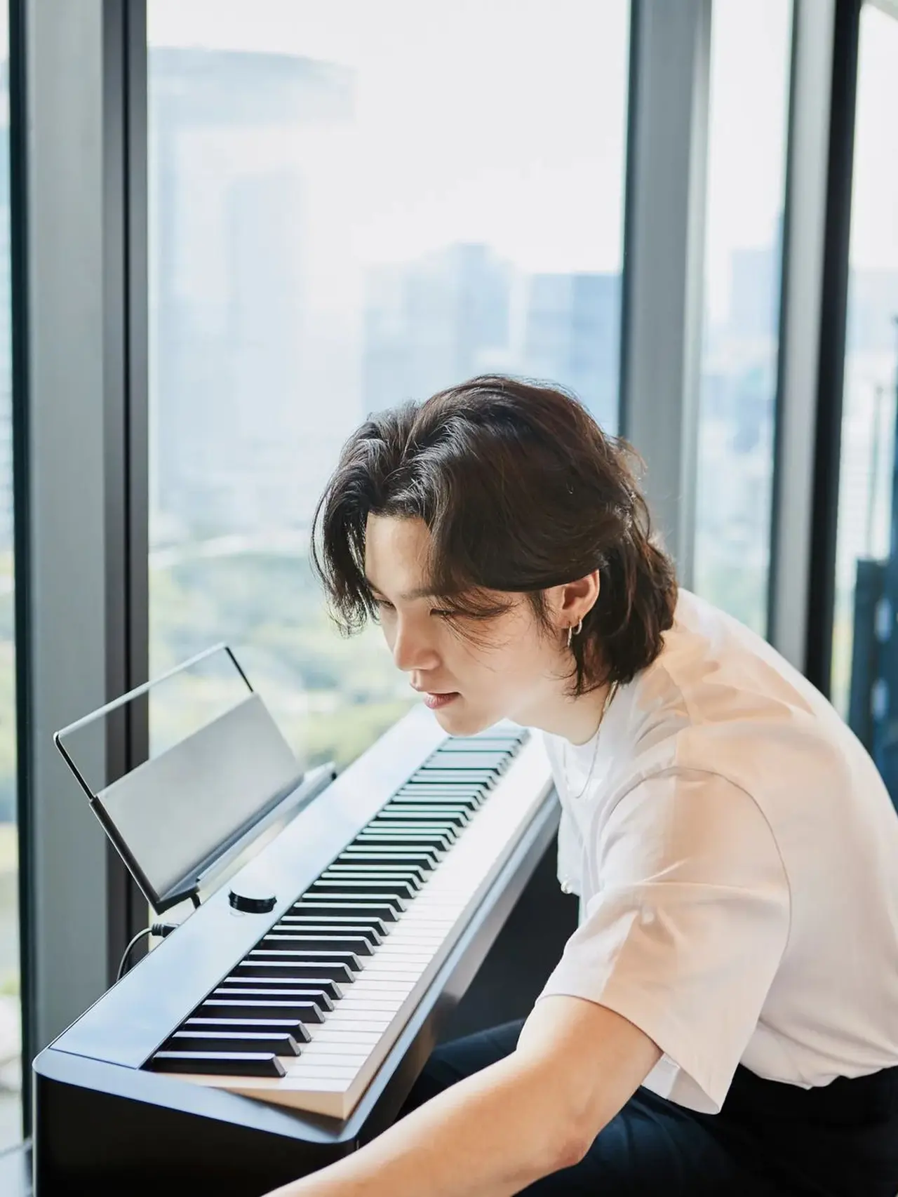 Suga BTS, Perjalanan Inspiratif dari Rapper Underground ke Superstar K-pop