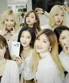 Hyuna, penyanyi cantik kelahiran Yeosu, Korea Selatan, tahun 1987 ini kabarnya membawa berita menyedihkan untuk para fansnya, Hyuna harus hengkang dari group band 9Musesnya dan meninggalkan personil lainnya. (Instagram/moongom119)