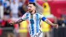 Pemain Argentina Lionel Messi melakukan selebrasi usai mencetak gol ke gawang Jamaika pada pertandingan persahabatan di Harrison, New Jersey, Amerika Serikat, 27 September 2022. Argentina menang 3-0 dengan Messi mencetak dua gol. (AP Photo/Eduardo Munoz Alvarez)