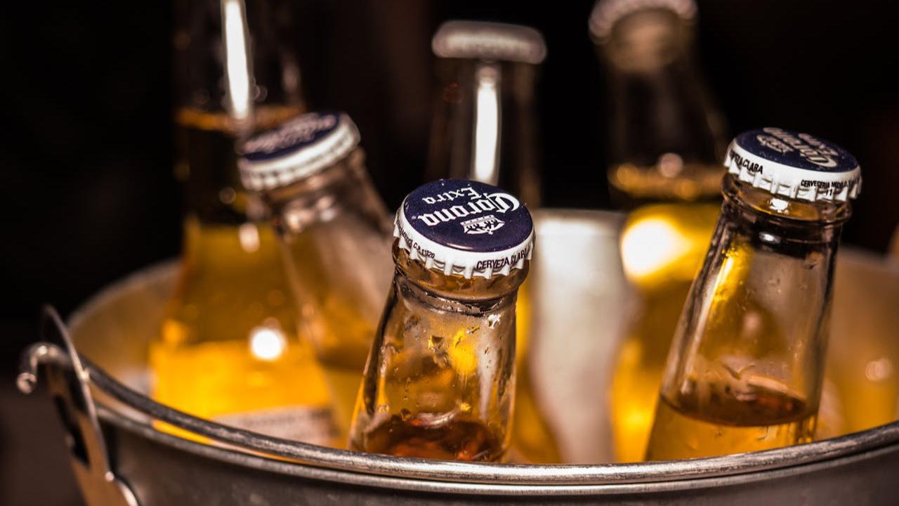 Ilustrasi Alkohol