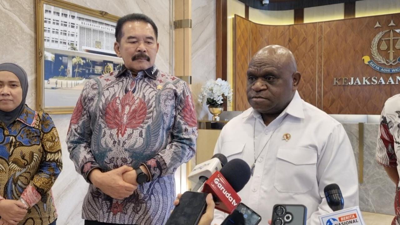 Temui Jaksa Agung, MenHAM Natalius Pigai Bakal Bentuk Unit Penyidik Pelanggaran HAM Berat di Komnas HAM