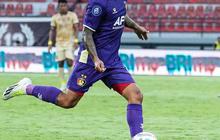 Sempat Nganggur, Begini Aksi Keren Irfan Bachdim Kembali Bermain Bola dengan Klub Barunya