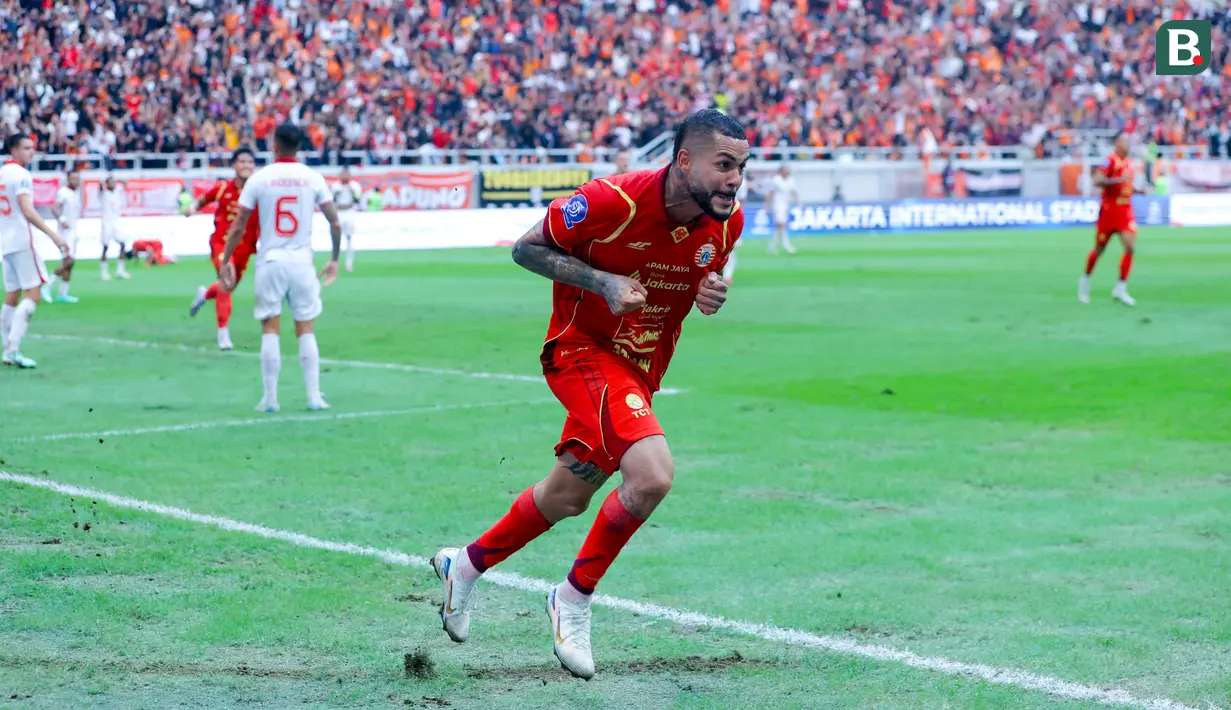 Pemain Persija Jakarta, Maxwell Souza, melakukan selebrasi setelah mencetak gol ke gawang Malut United pada laga pekan ke-3 BRI Super League di Jakarta International Stadium, Sabtu (23/8/2025) sore WIB. (Bola.com/M. Iqbal Ichsan)