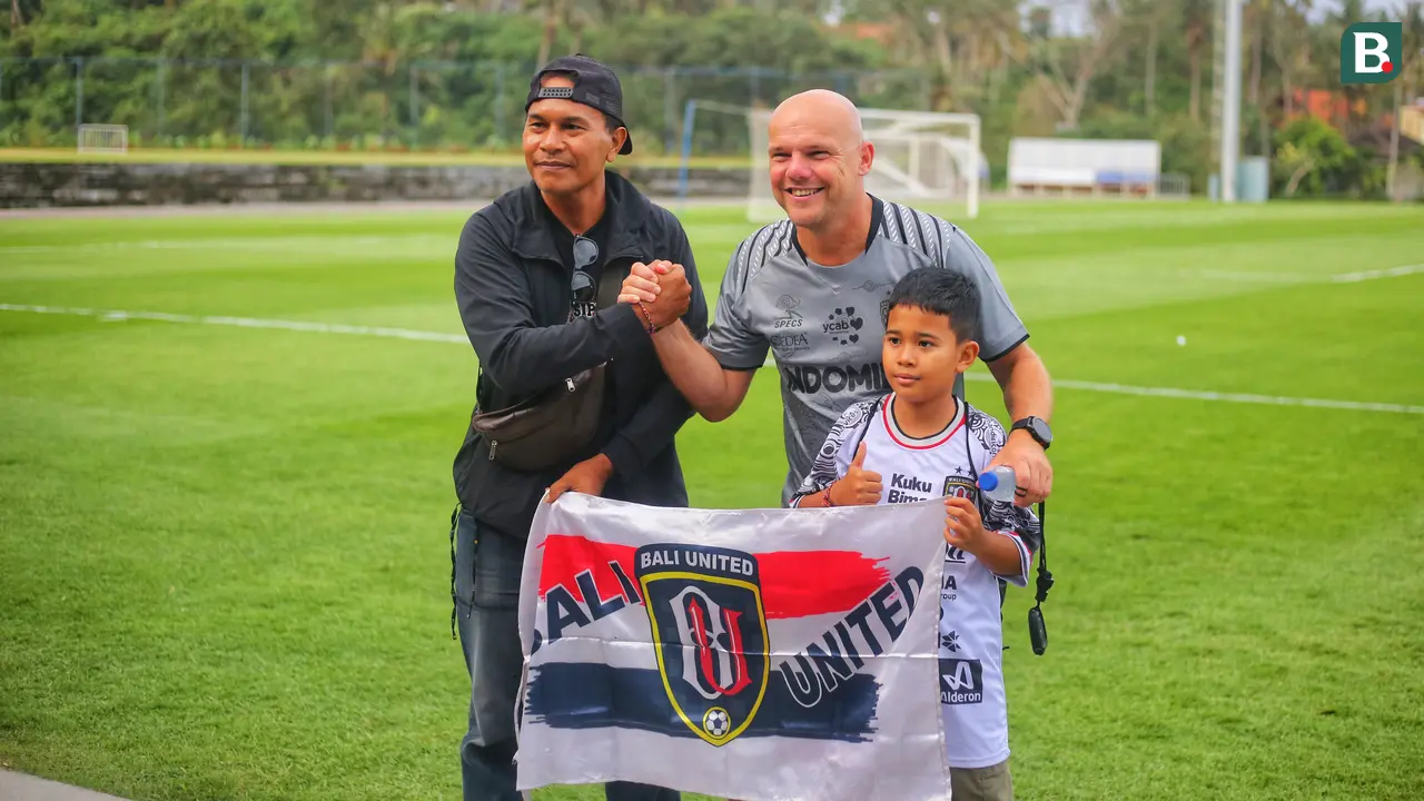 Bali United, Johnny Jansen