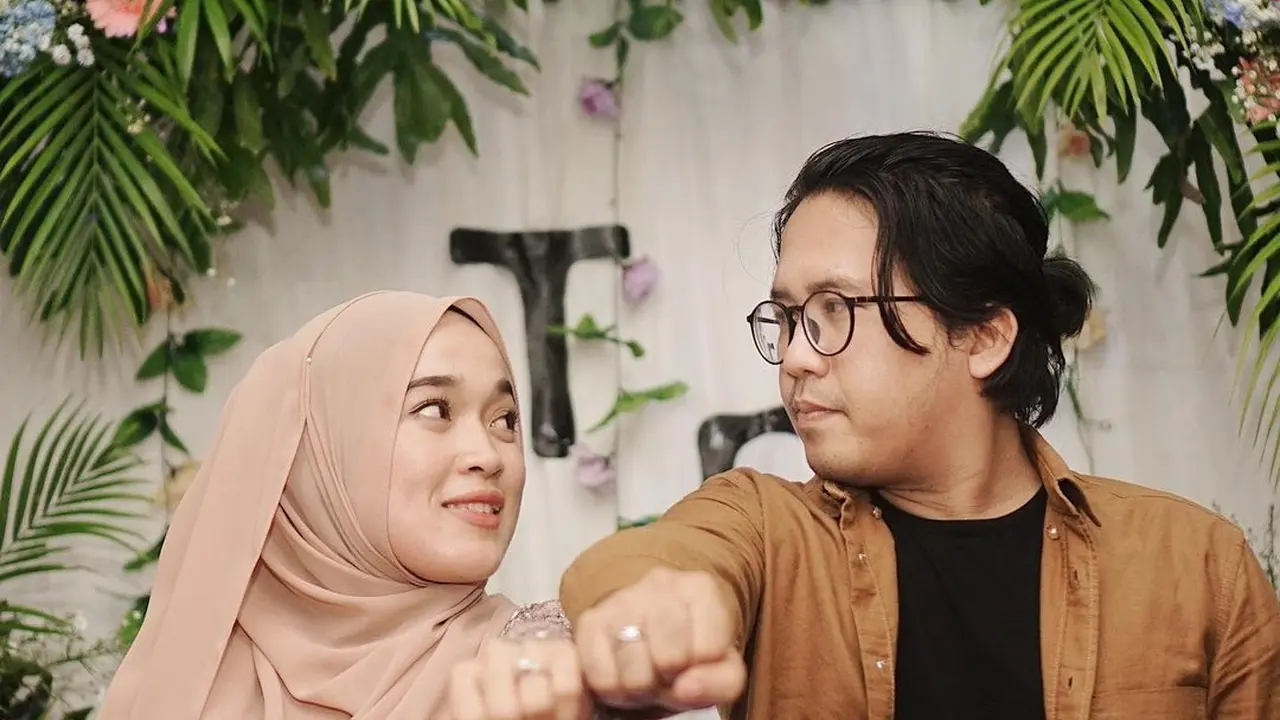 Ririe Fairus dan Ayus Sabyan. (Foto: Instagram @ririe_fairus)