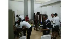Berikut video ruang ganti Semen Padang usai menang 2-1 atas PS TNI di babak 8 besar Piala Jenderal Sudirman di Stadion Manahan, Solo (12/12/2015)