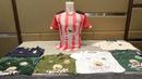 Berbagai contoh jersey saat peluncuran Warrix Indonesia di Hotel Santika, Jakarta, Kamis, (6/2/2020). Apparel asal Thailand ini resmi masuk pasar Indonesia. (Bola.com/M Iqbal Ichsan)