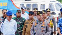 Kapolri Jenderal Listyo Sigit Prabowo melakukan peninjauan ke titik api atau hotspot kebakaran hutan dan lahan (karhutla) di wilayah Riau. (Foto: Istimewa).