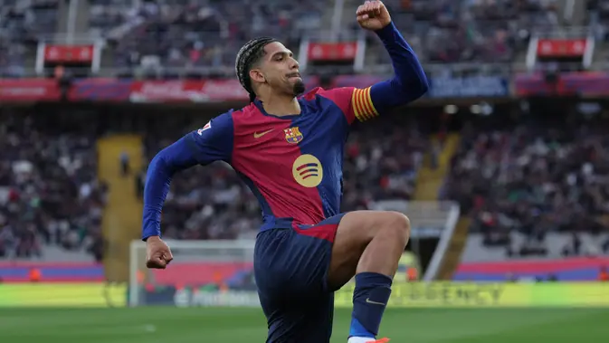 Barcelona Bimbang, Nasib Ronald Araujo Masih Menggantung