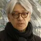 Sosok Ryuichi Sakamoto juga tercatat sebagai salah satu aktivis anti nuklir yang menolak terapi radiasi.