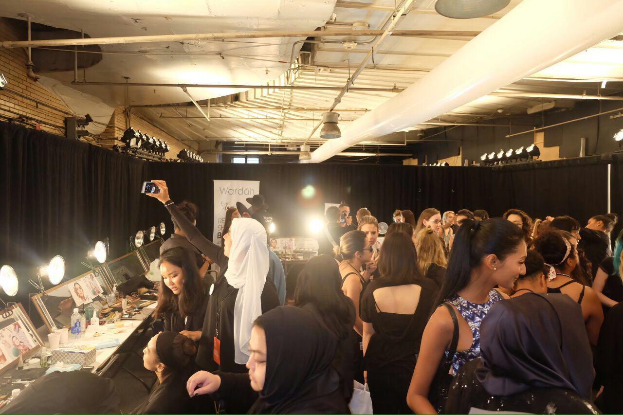 Anniesa Hasibuan di panggung New York Fashion Week