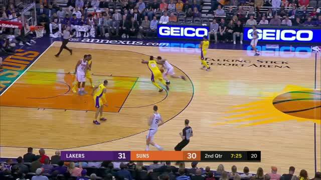 Los Angeles Lakers mengalahkan Phoenix Suns dengan skor 100-93 dalam lanjutan pertandingan NBA 2017-2018.