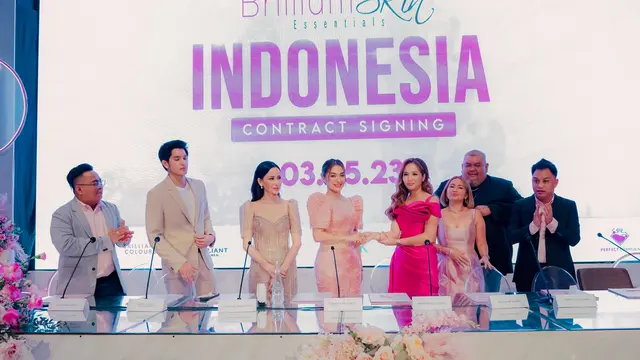 Glenda Dela Cruz saat acara Contract Signing Ceremony Brilliant Skin Essentials di W Bali, Seminyak, Minggu (5/3/2023).