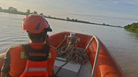 Tim SAR gabungan mencari kru Kapal TB Kapuas Bahari 15 di Sungai Kapuas