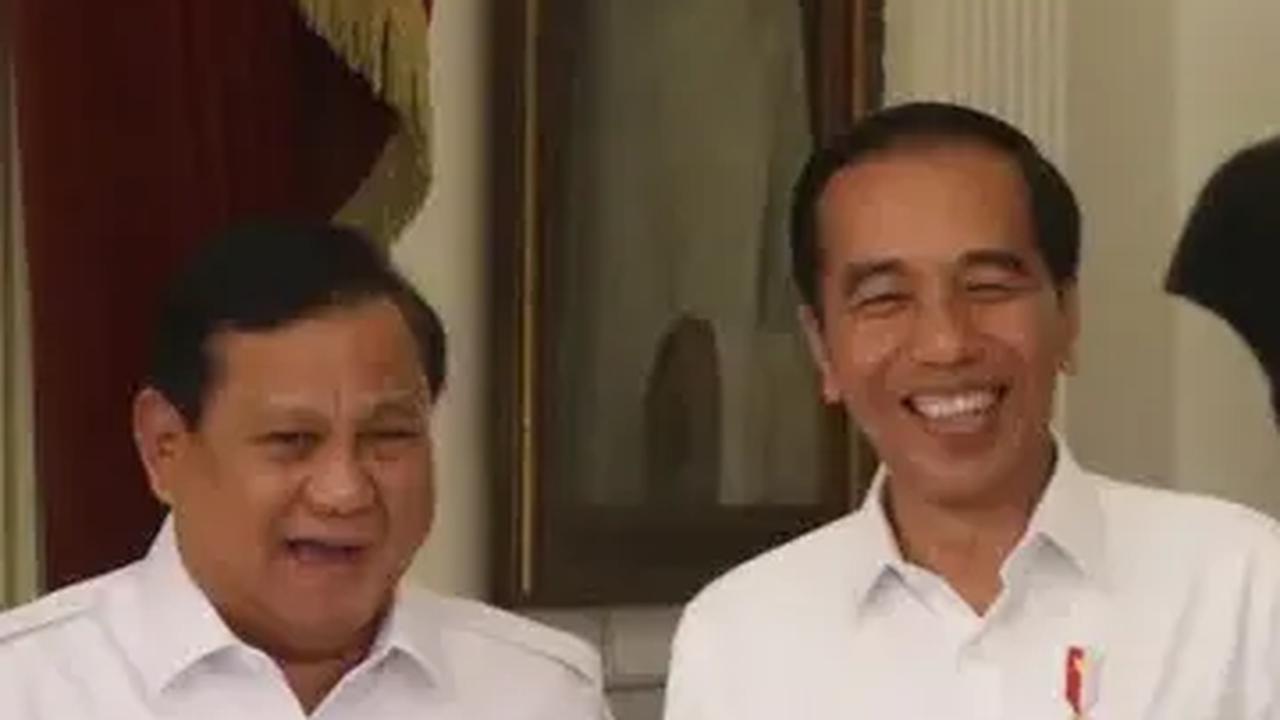 PDIP Sindir Prabowo Dekat Jokowi: Capres Beri Gagasan Bukan Nempel seperti Perangko