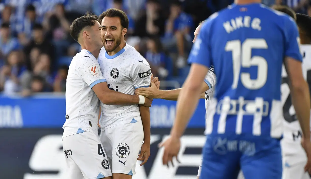 Gol Girona dicetak oleh Eric Garcia dan Yangel Herrea. (Ander Gillenea / AFP)