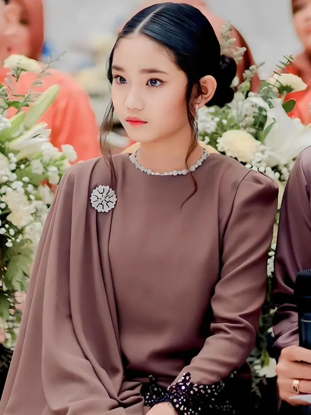 Warisi Kecantikan Sang Ibu, 6 Gaya Bilqis Anak Ayu Ting Ting yang Memasuki Usia Pra Remaja Dibalut Kebaya hingga Dress