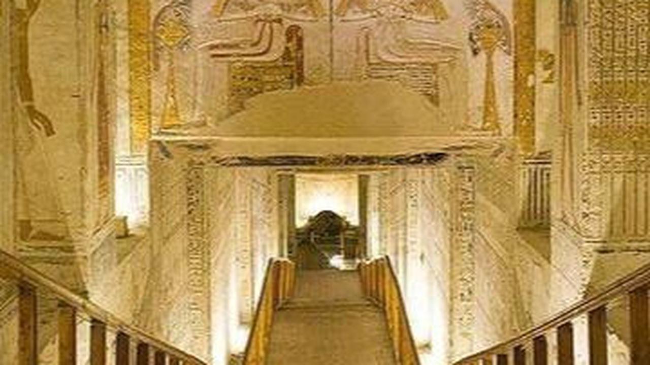 Arkeolog Temukan Makam Mesir Kuno dengan Mantra Sihir Melawan Gigitan Ular