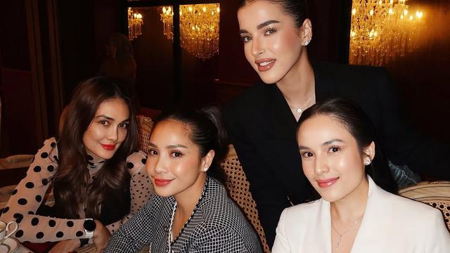 Momen Tasya Farasya Kumpul dengan Beauty Owner. (instagram/tasyafarasya)