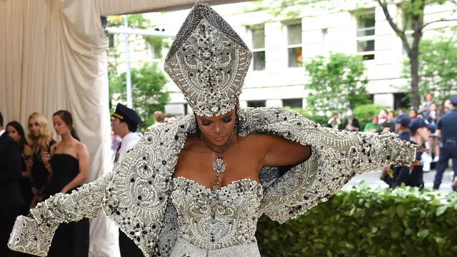 Rihanna di Met Gala 2018
