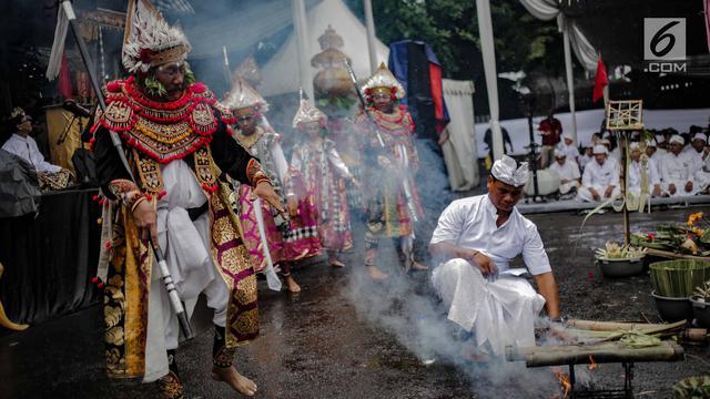 Melihat Prosesi Tawur Agung Kesanga di Pura Aditya Jaya Rawamangun
