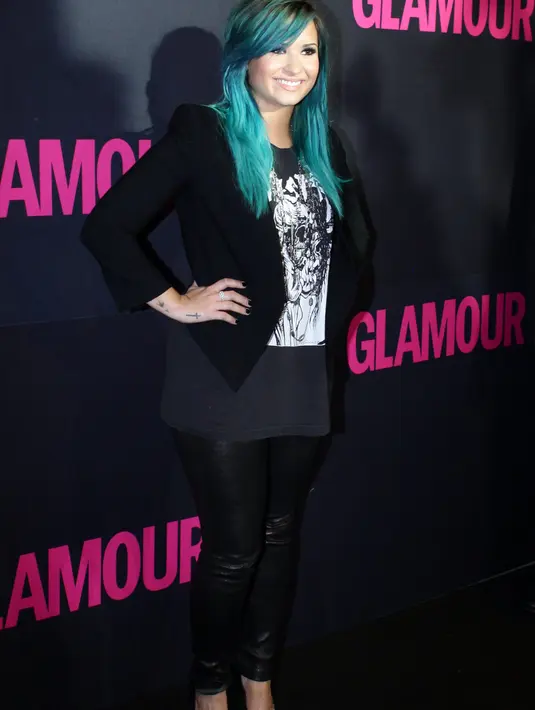 Wajar jika penyanyi yang sempat mengecat rambutnya dengan warna biru ini menginginkan Ed Sheeran menyanyi di hari pernikahannya.  Ed Sheeran memang dikenal sebagai penyanyi yang memiliki lagu-lagu yang manis dan romantis. (Bintang/EPA)