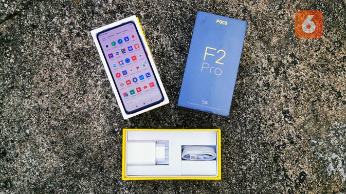 Poco F2 Pro - Boks dan Unit + Charger. Liputan6.com/Mochamad Wahyu