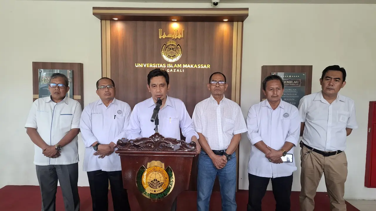 Rektor Universitas Islam Makassar Al-Ghazali Prof Muammar Bakry