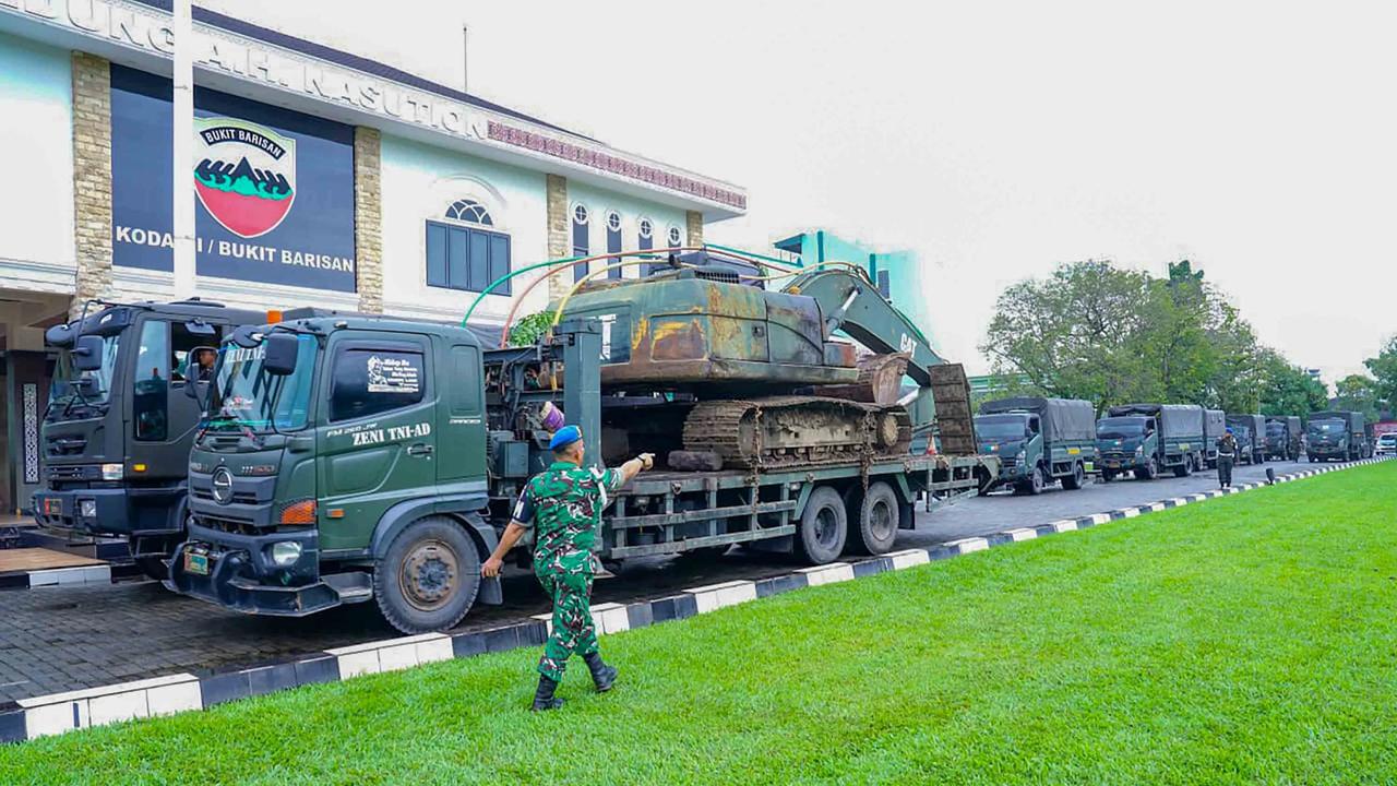 FOTO: Kodam I/BB Tambah Ratusan Personel Perkuat Operasi Banjir Tapanuli Tengah