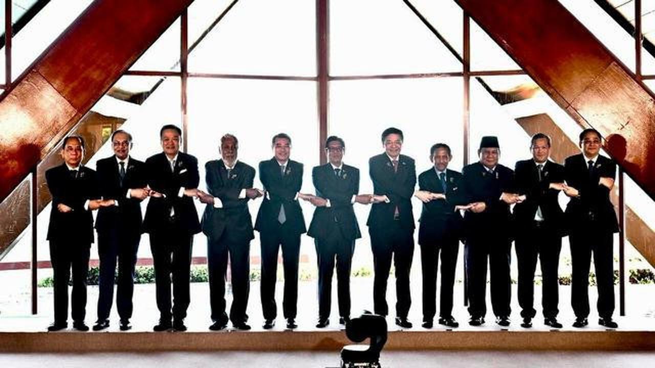 Prabowo Hadiri Retreat KTT ASEAN, Bahas Ketidakpastian Global