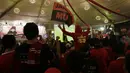 Ratusan penggemar Manchester United mengikuti kegiatan nonton bersama laga antara MU melawan City di Alam Sutera, Tanggerang, Minggu (25/10/2015). (Bola.com/Vitalis Yogi Trisna)
