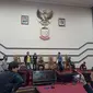 DPRD Makassar diacak-acak oleh pengunjuk rasa (Fauzan/Liputan6.com)