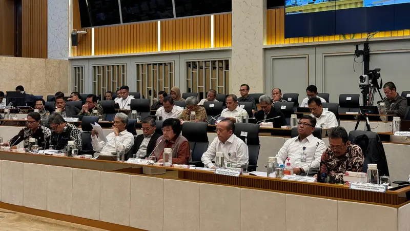 Rapat Kerja Menteri Lingkungan Hidup dan Kehutanan bersama Komisi IV DPR RI pada Kamis 13 Juni 2024.