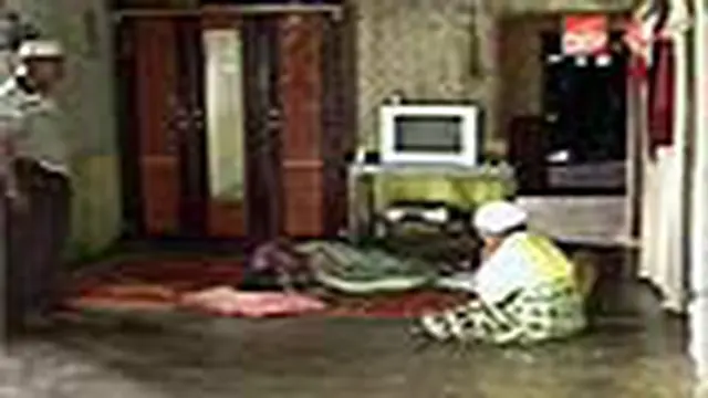 Ibu dan Anak Nyaris Tewas Saat Menonton Televisi
