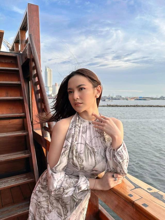 Makin Menawan, Ini Potret Mahalini Tampil Busana Off-Shoulder