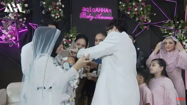 7 Momen Akikah Anak Aurel Hermansyah dan Atta Halilintar, Potong Kambing Sendiri