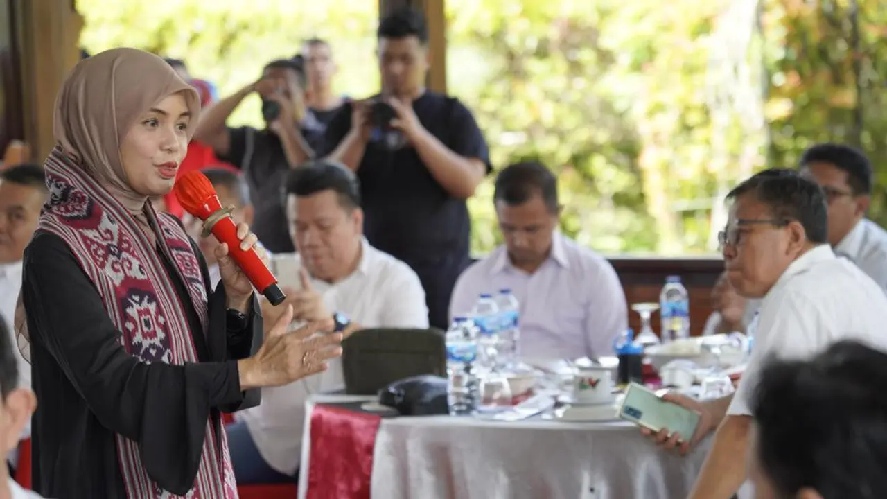 Istri calon presiden nomor urut 3 Ganjar Pranowo, Siti Atikoh Supriyanti menggelar acara silahturahmi dengan para tokoh lintas agama se-Sulawesi Utara (Sulut), di Minahasa Utara, Rabu (17/1/2024) (Istimewa)