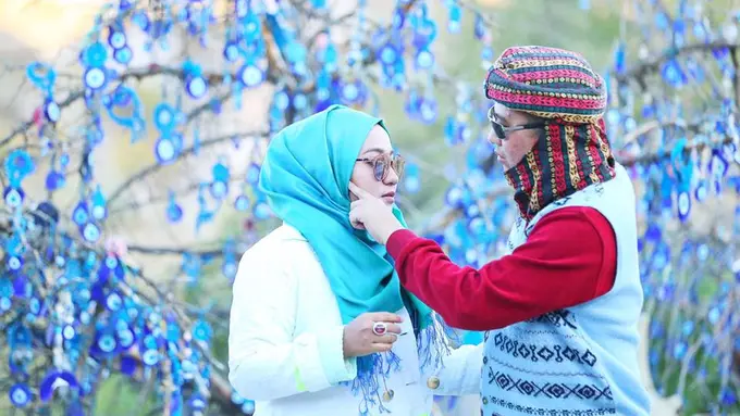 [Bintang] Foto Anniesa Hasibuan dan Suami Sebelum dan Sesudah Masuk Tahanan