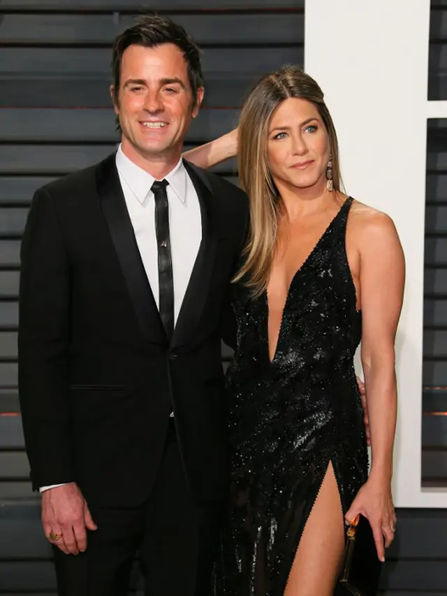 [Bintang] Justin Theroux dan Jennifer Aniston