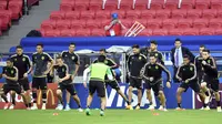 Timnas Meksiko berlatih jelang duel melawan Portugal di Piala Konfederasi 2017. Kedua tim bertemu di Kazan Arena, Minggu (18/6/2017). (AP Photo/Martin Meissner)