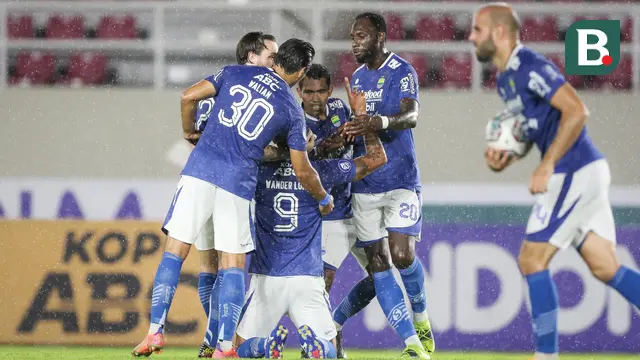 Foto: Wander Luiz dan Rashid Cetak Brace, Persib Bandung Kalahkan PSS Sleman di Pertandingan Lanjutan  BRI Liga 1