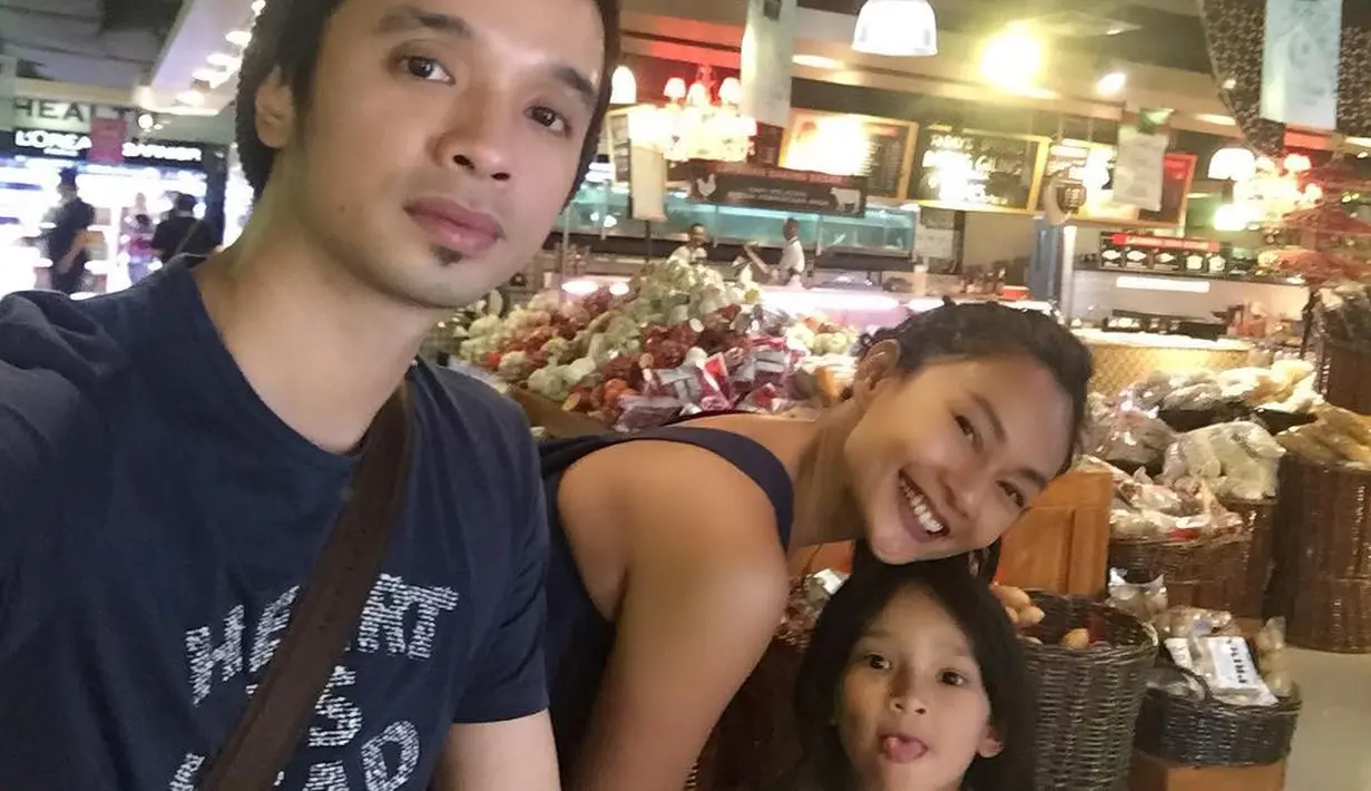 Endhita dan Onchi Ungu