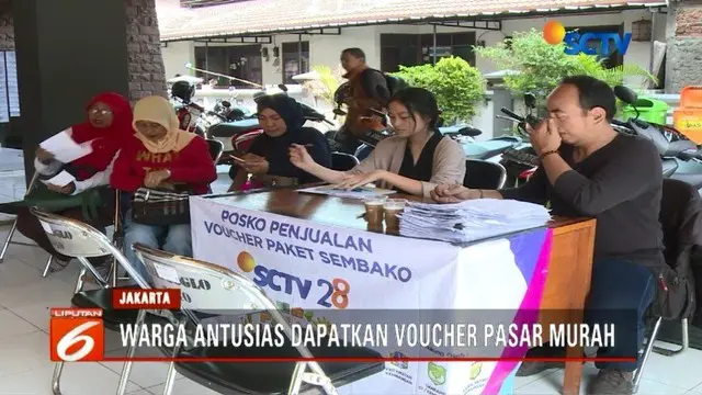 Jelang HUT ke-28, SCTV menggelar pasar murah di Kembangan, Jakarta Barat.