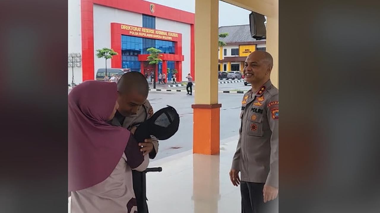 Sama-Sama Tugas di Polda, Ibu Petugas Kebersihan Anaknya Anggota Polisi Sampai Didatangi Jenderal Polri