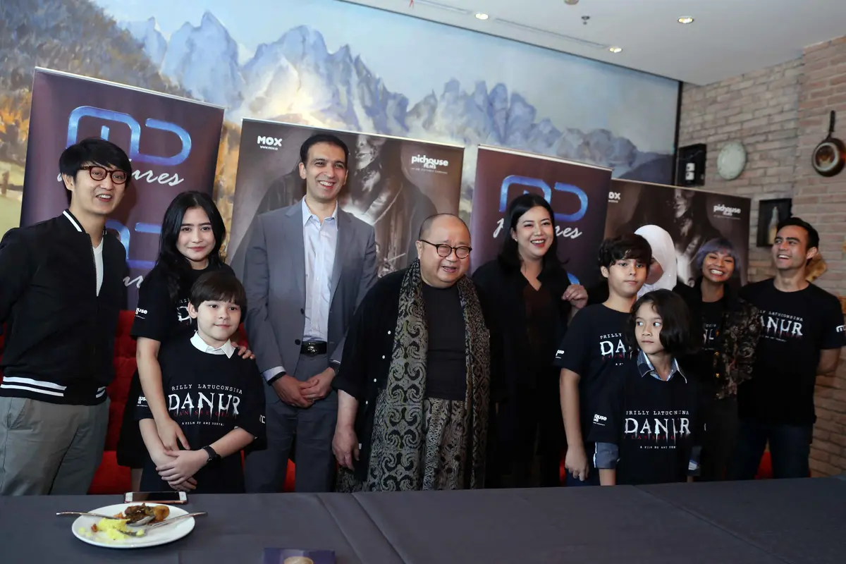 [Bintang] Preskon film Danur Tembus 1 Juta Penonton 
